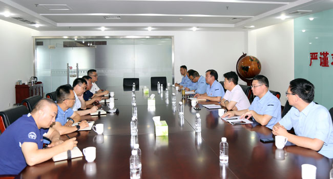 鄭州海關(guān)企管稽查處處長賀方、洛陽海關(guān)關(guān)長郭學(xué)良等到萬基控股集團(tuán)調(diào)研